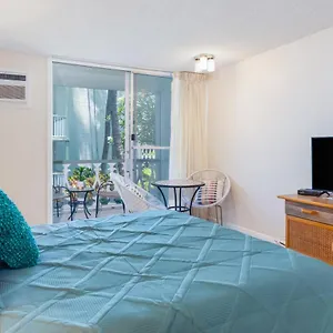 Kona Islander 112 Hotel